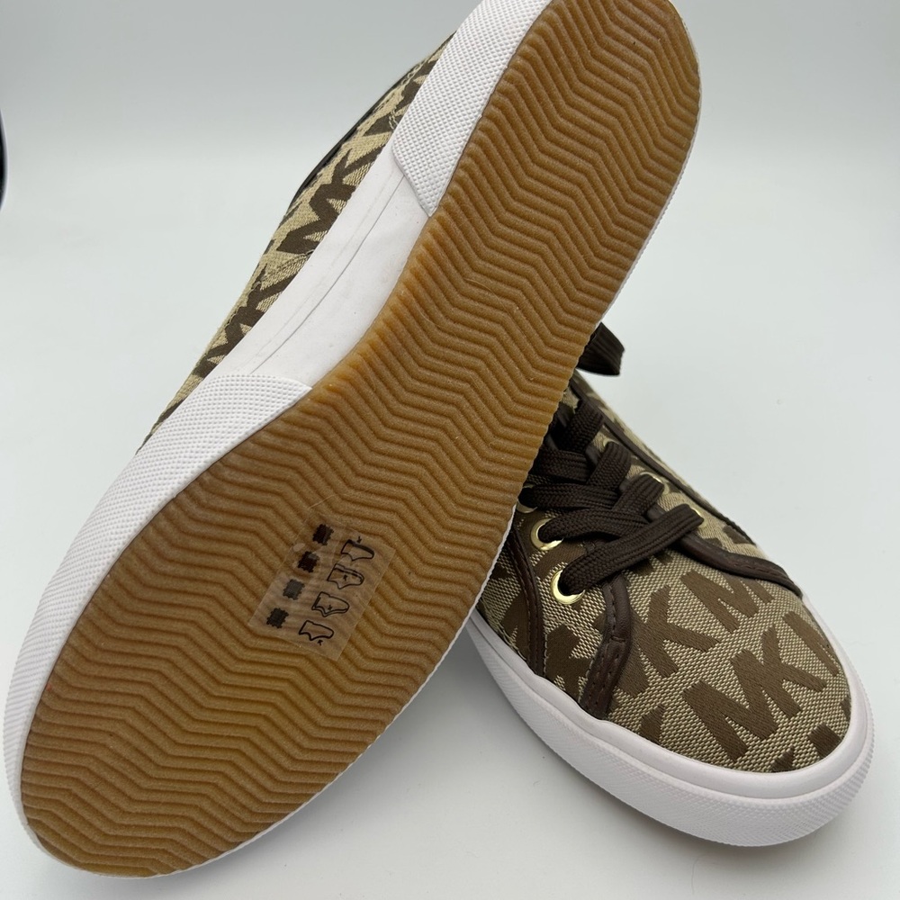 NEW Michael Kors Women Shoes Size 7.5 M - Picture 8 of 10
